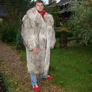 Looking for vntg 90s gear